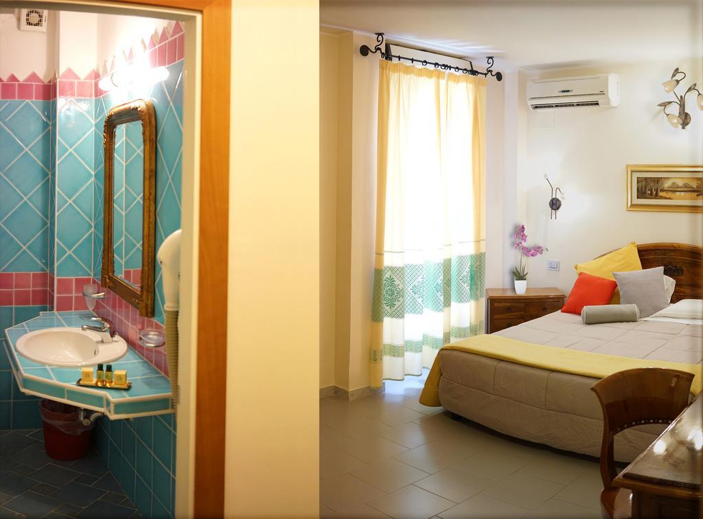 Hotel Marini Сасари Екстериор снимка