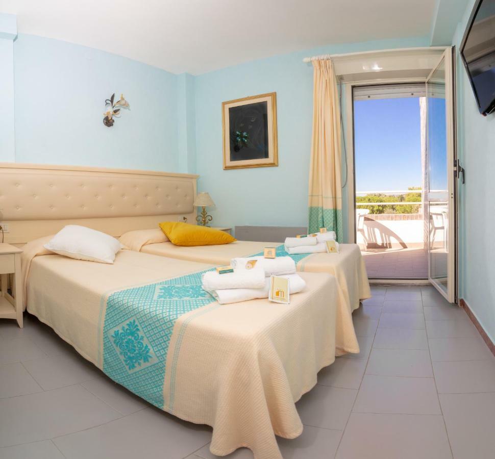 Hotel Marini Сасари Екстериор снимка