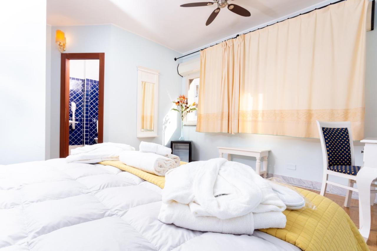 Hotel Marini Сасари Екстериор снимка