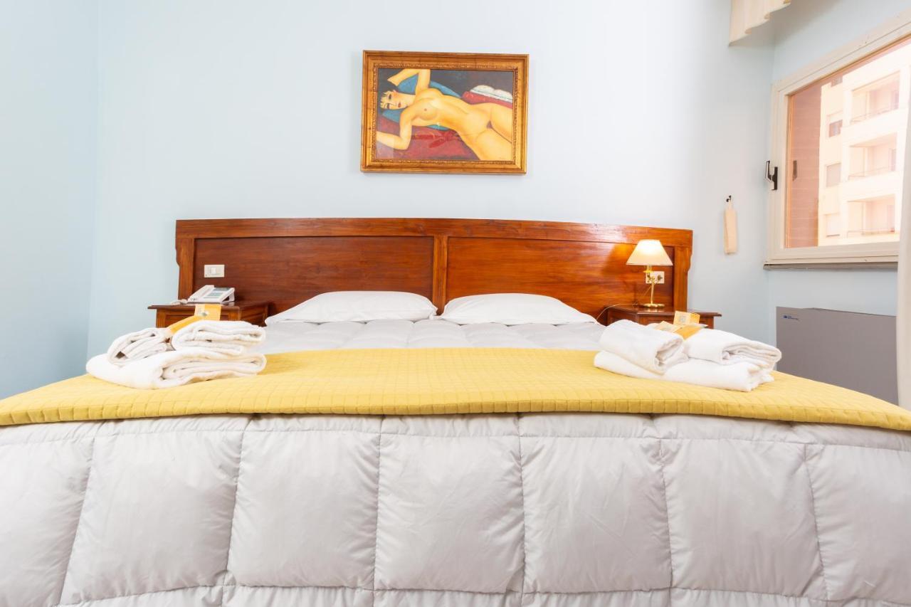 Hotel Marini Сасари Екстериор снимка